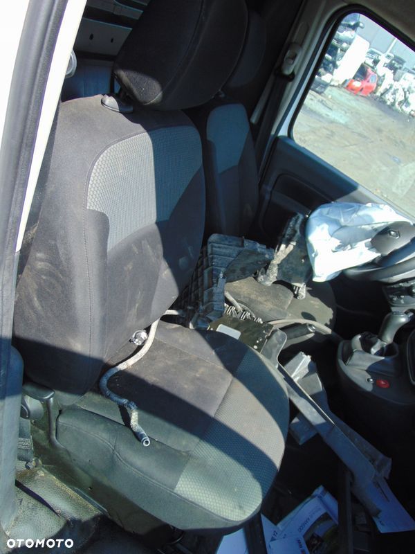 FOTEL PRAWY PRZÓD PRZEDNI RENAULT KANGOO II EUROPA - 1