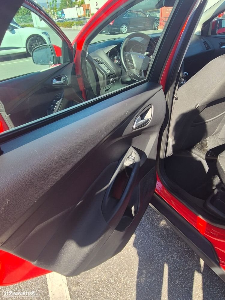 Ford Focus - 13