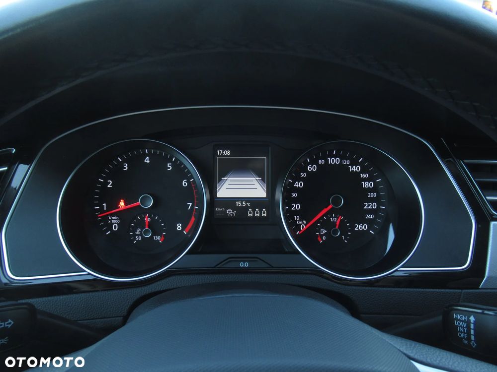 Volkswagen Passat 1.5 TSI EVO Business - 24