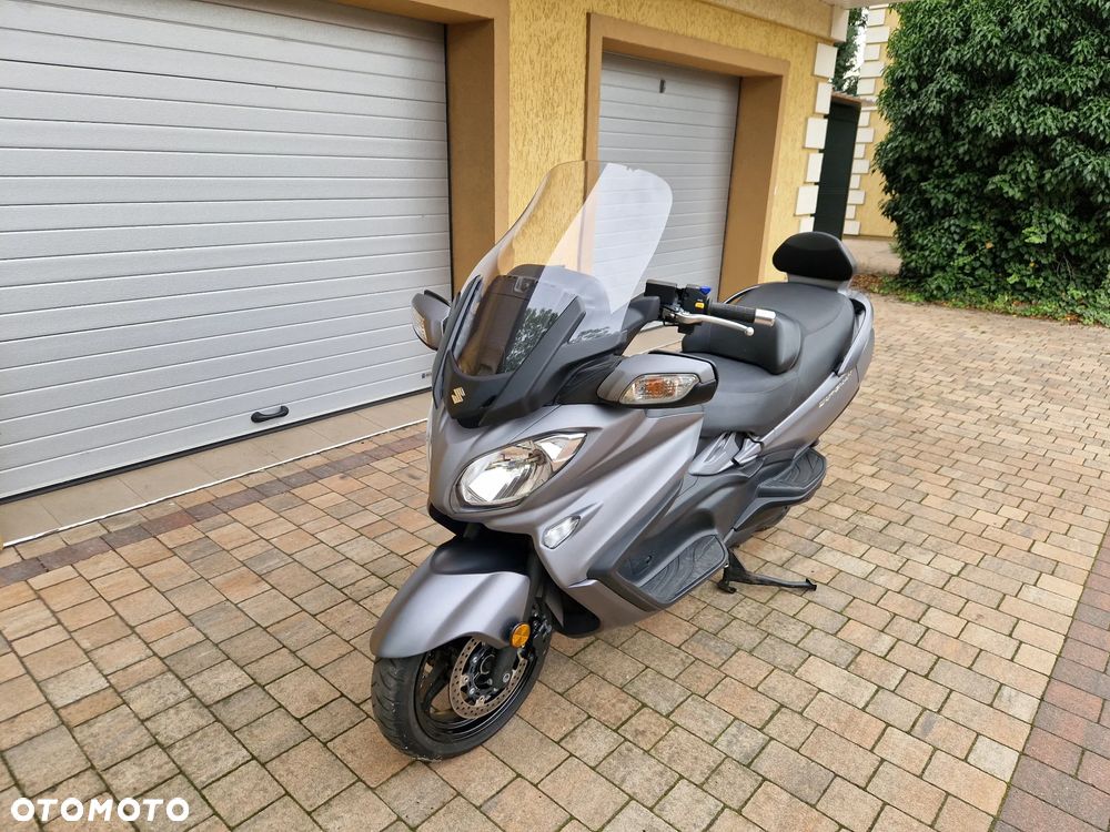 Suzuki Burgman - 14