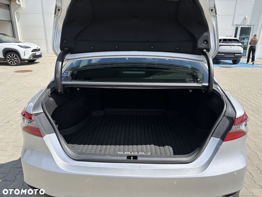 Toyota Camry 2.5 Hybrid Executive CVT - 12