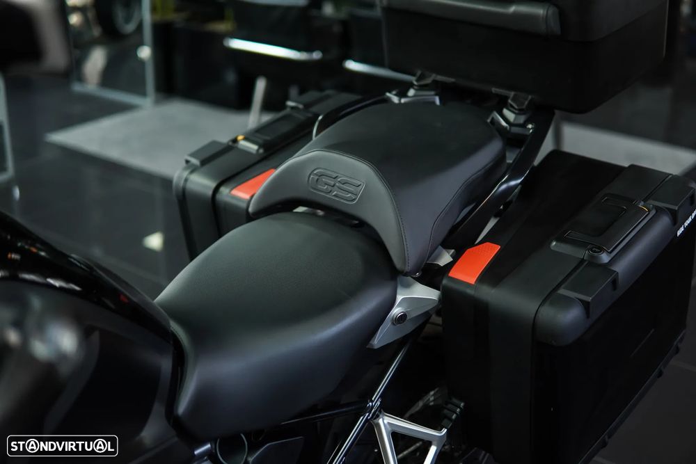 BMW R 1250 GS TRIPLE BLACK Rebaixada - 18
