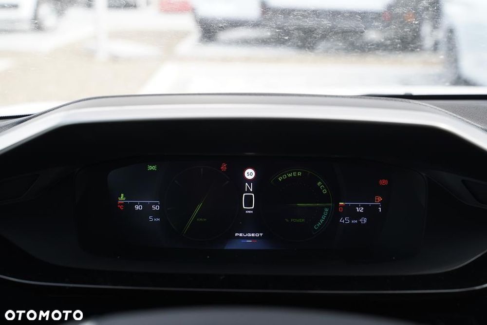 Peugeot 408 - 14