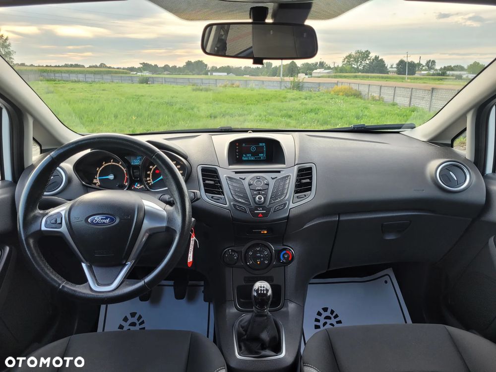 Ford Fiesta - 23