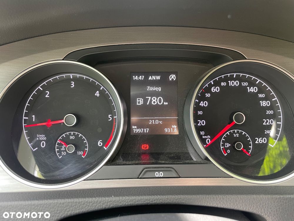 Volkswagen Golf 2.0 TDI (BlueMotion Technology) Comfortline - 8