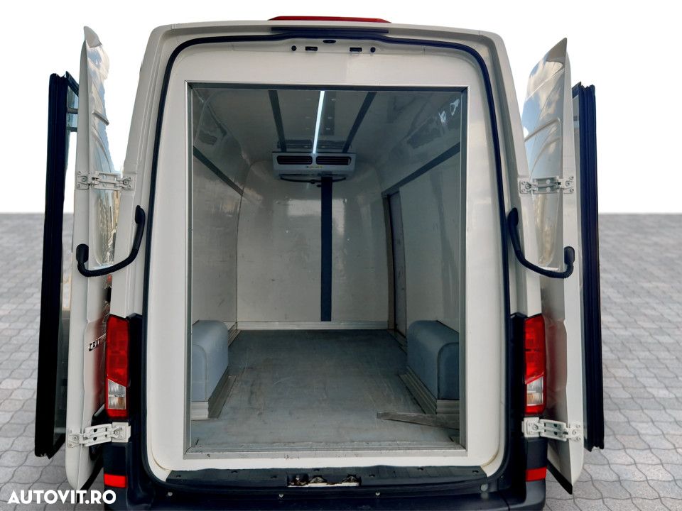 Volkswagen Crafter - 12