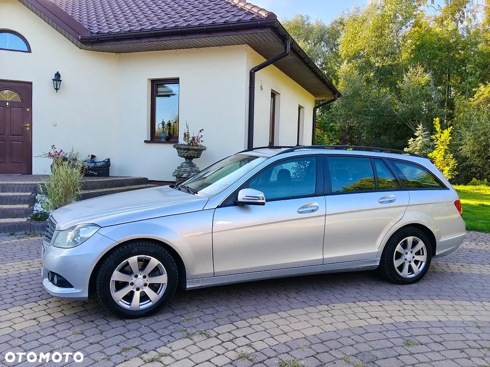 Mercedes-Benz Klasa C 220 CDI DPF (BlueEFFICIENCY) Elegance - 9