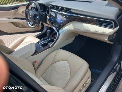 Toyota Camry 2.5 Hybrid Prestige CVT - 8