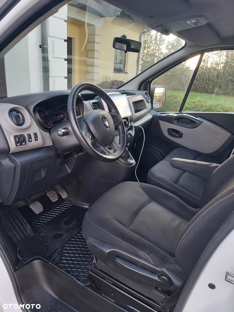 Renault Trafic - 8