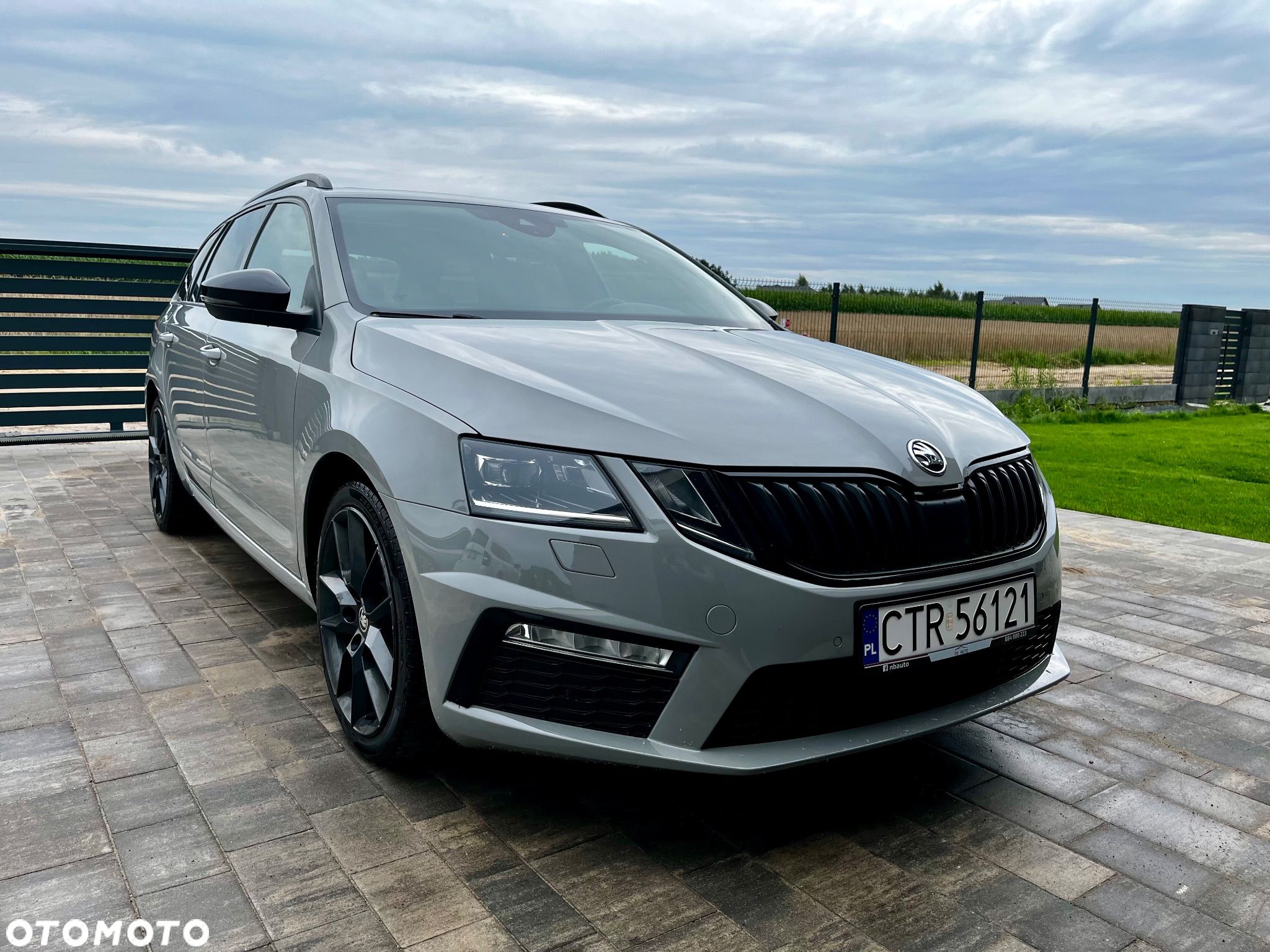 Skoda Octavia 2.0 TDI RS Challenge DSG - 1