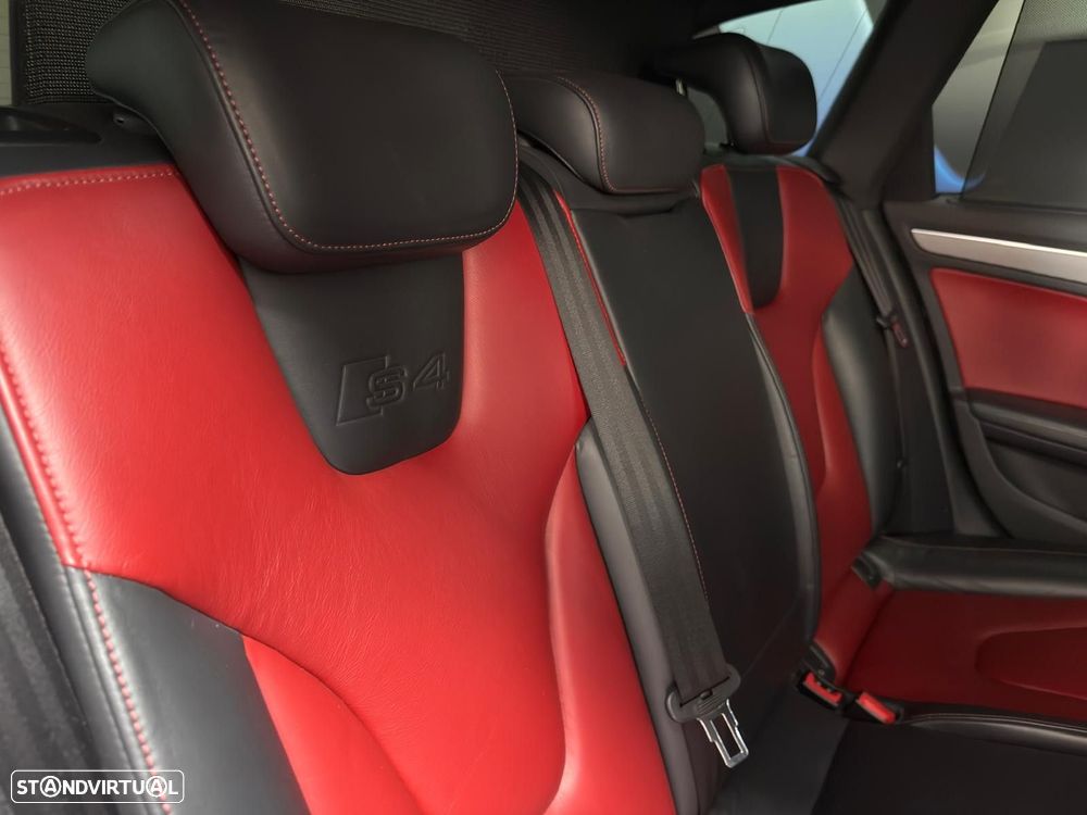 Audi S4 Avant - 44