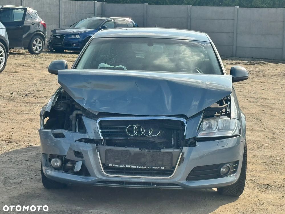 Audi A3 Sportback 1.6 Ambiente - 6