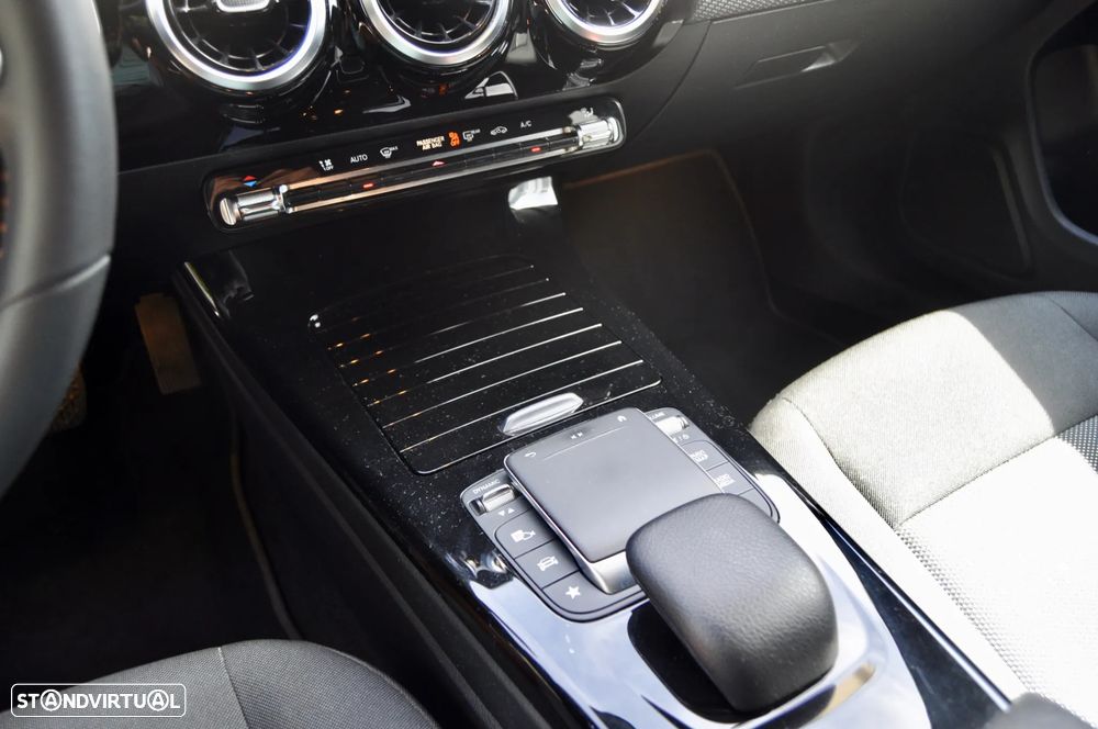 Mercedes-Benz CLA 180 d Shooting Brake Style Aut. - 16