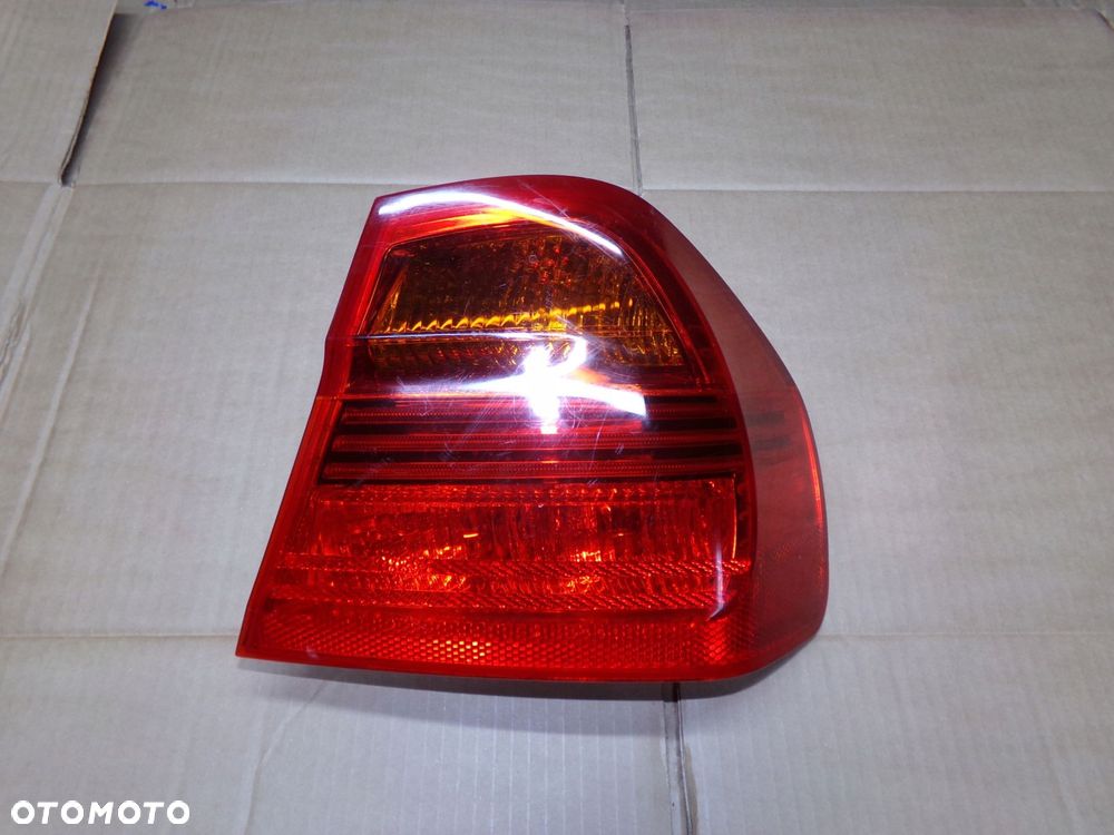lampa prawa tył tylna wkład bmw e90 sedan europa - 2