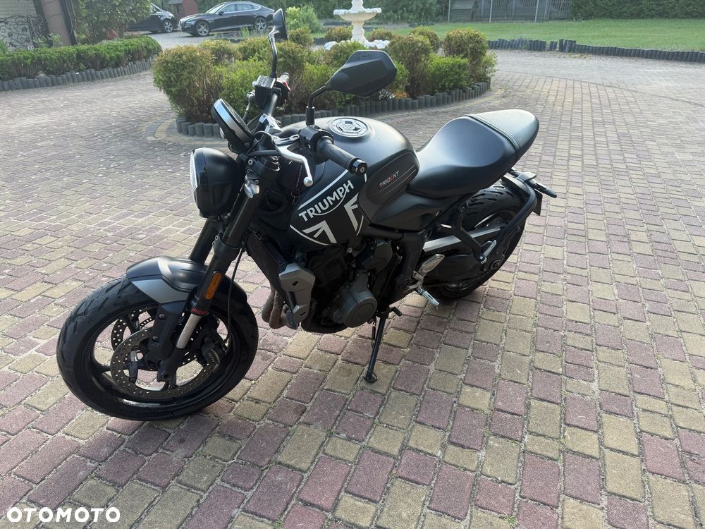 Triumph Trident - 15
