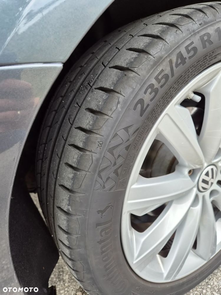 Volkswagen Passat 2.0 TDI 4Motion DSG BlueMotion Tech Highline - 14