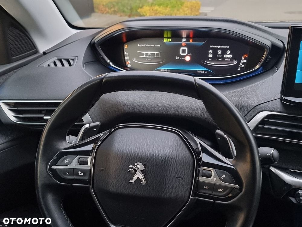 Peugeot 3008 1.5 BlueHDi Allure Pack S&S EAT8 - 26