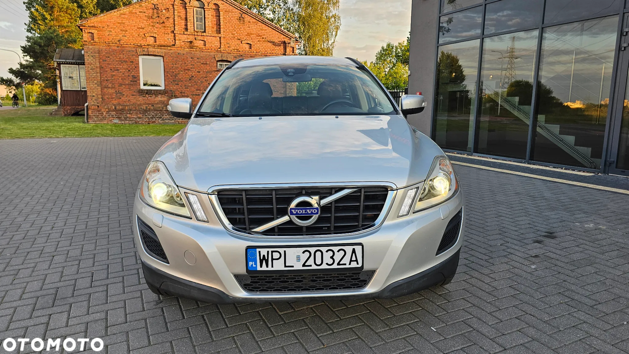 Volvo XC 60 D3 Drive-E Summum - 2