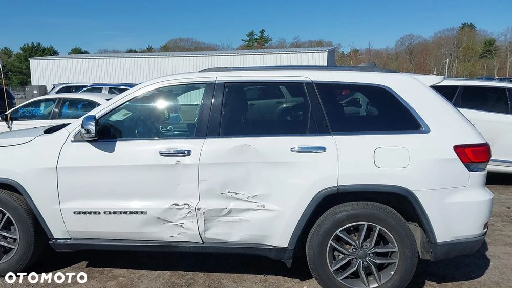 Jeep Grand Cherokee - 11