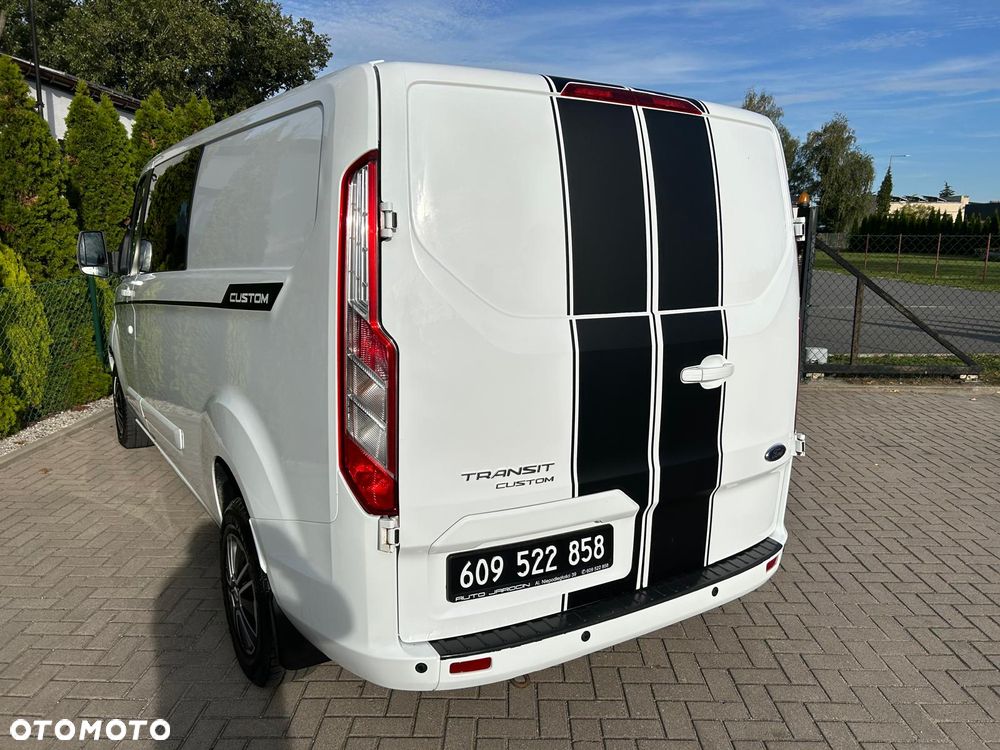 Ford Transit Custom 300 L2H1 Limited (bryg.) - 26