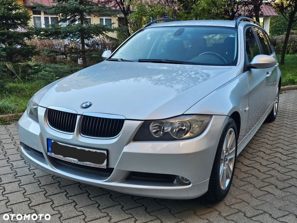 BMW Seria 3 318i - 3