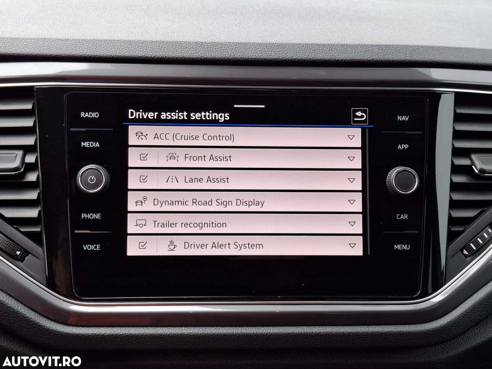 Volkswagen T-ROC 1.5 TSI DSG Sport - 31