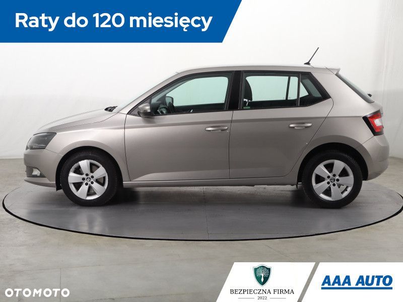Skoda Fabia - 4