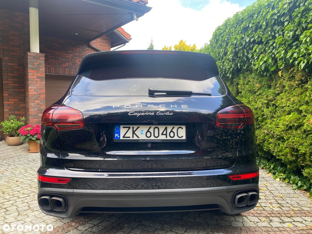 Porsche Cayenne Turbo - 4