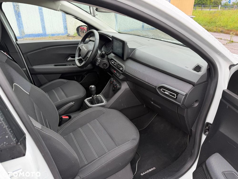 Dacia Sandero - 11