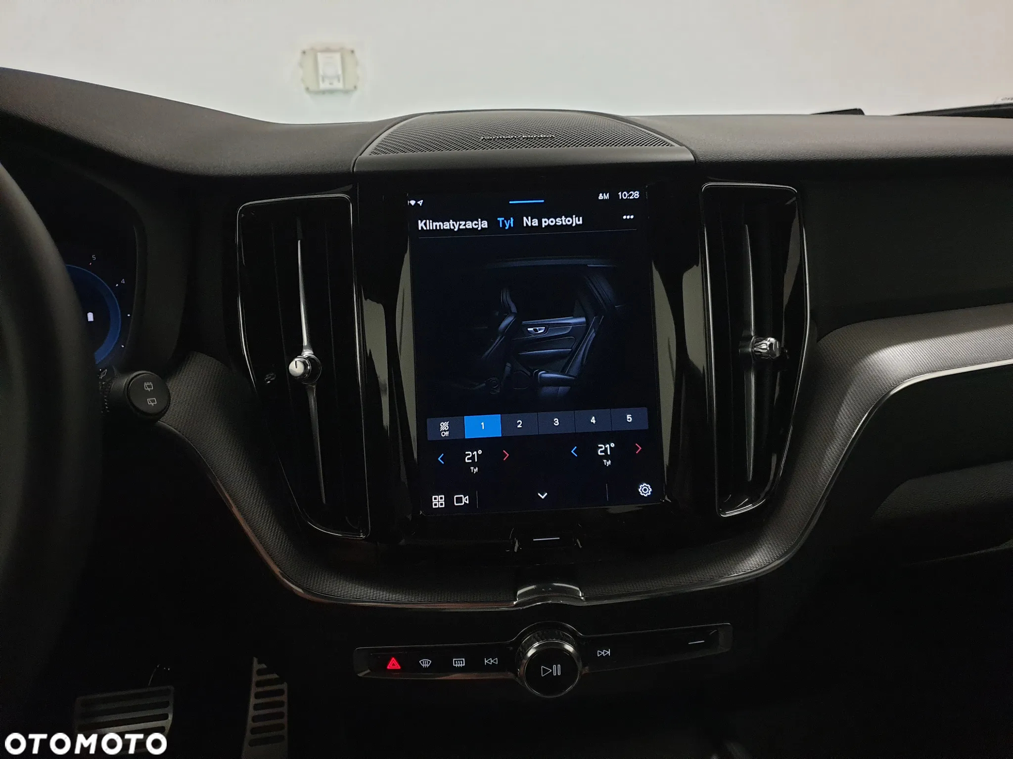 Volvo XC 60 B4 D AWD Geartronic RDesign - 25