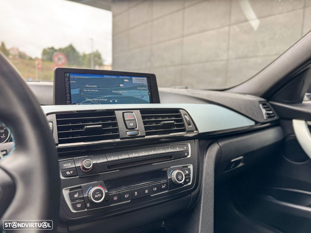 BMW 318 d Touring Aut. Sport Line - 51
