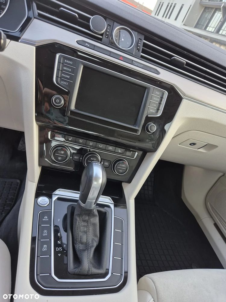 Volkswagen Passat 2.0 TDI BMT Highline DSG - 9