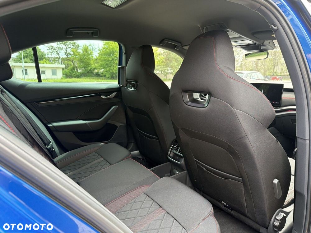 Skoda Octavia 2.0 TSI RS DSG - 19