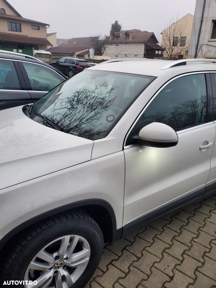 Volkswagen Tiguan - 8