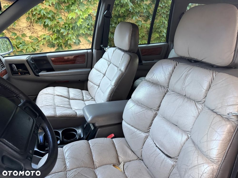Jeep Grand Cherokee - 10
