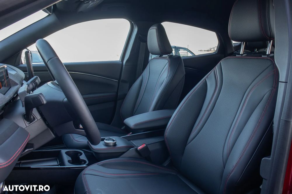 Ford Mustang Mach-E - 20