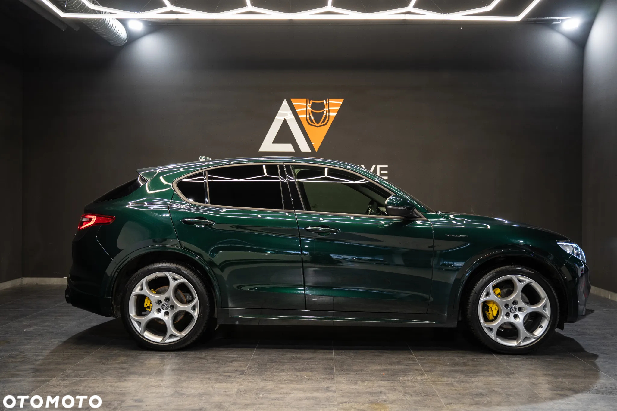 Alfa Romeo Stelvio 2.0 Turbo 16V AT8-Q4 Veloce - 2
