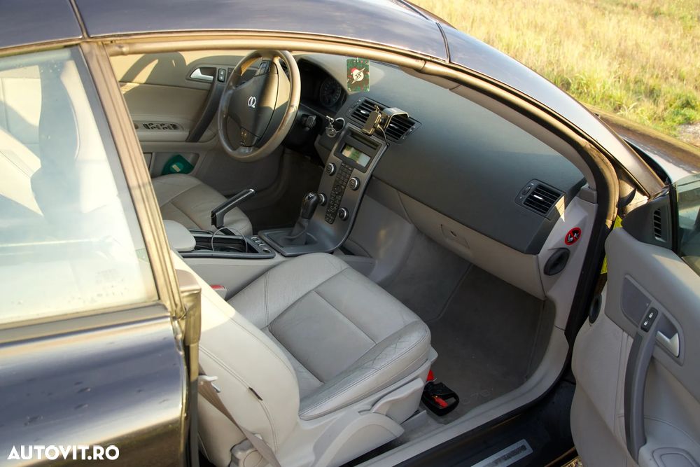 Volvo C70 2.0D Momentum - 14