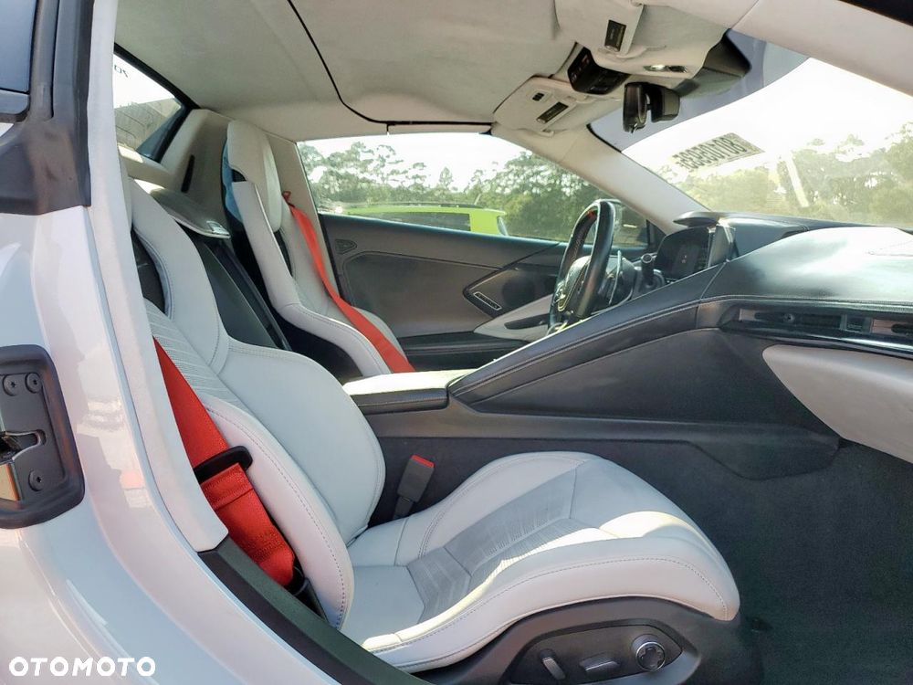 Chevrolet Corvette Stingray 3LT 6.2 V8 Automatik - 9