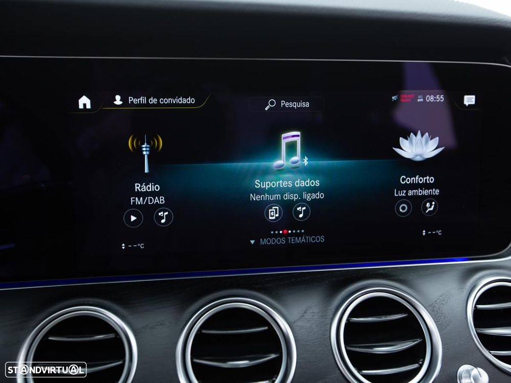 Mercedes-Benz E 300 de 4Matic 9G-TRONIC AMG Line - 31