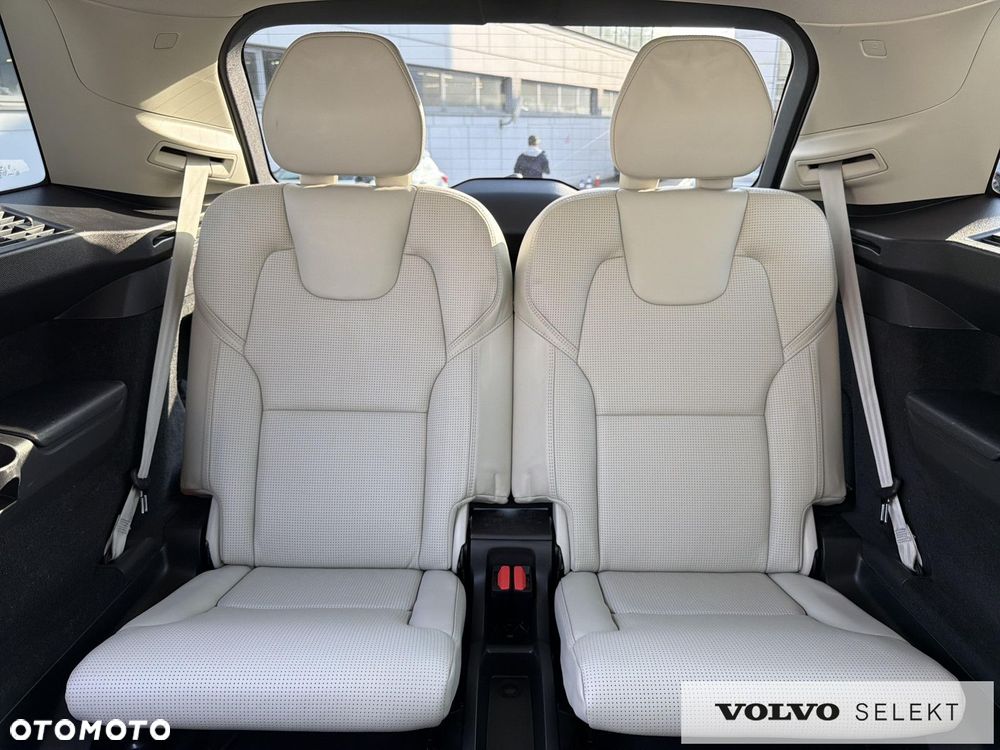 Volvo XC 90 - 13