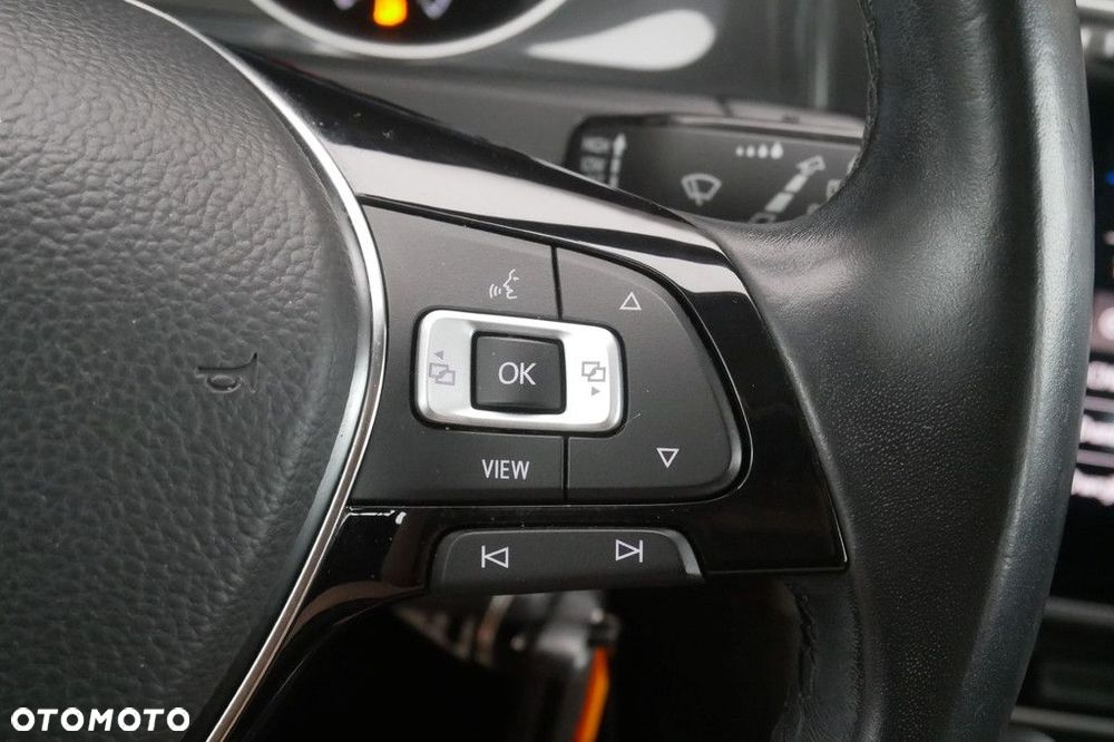 Volkswagen Golf Variant - 20