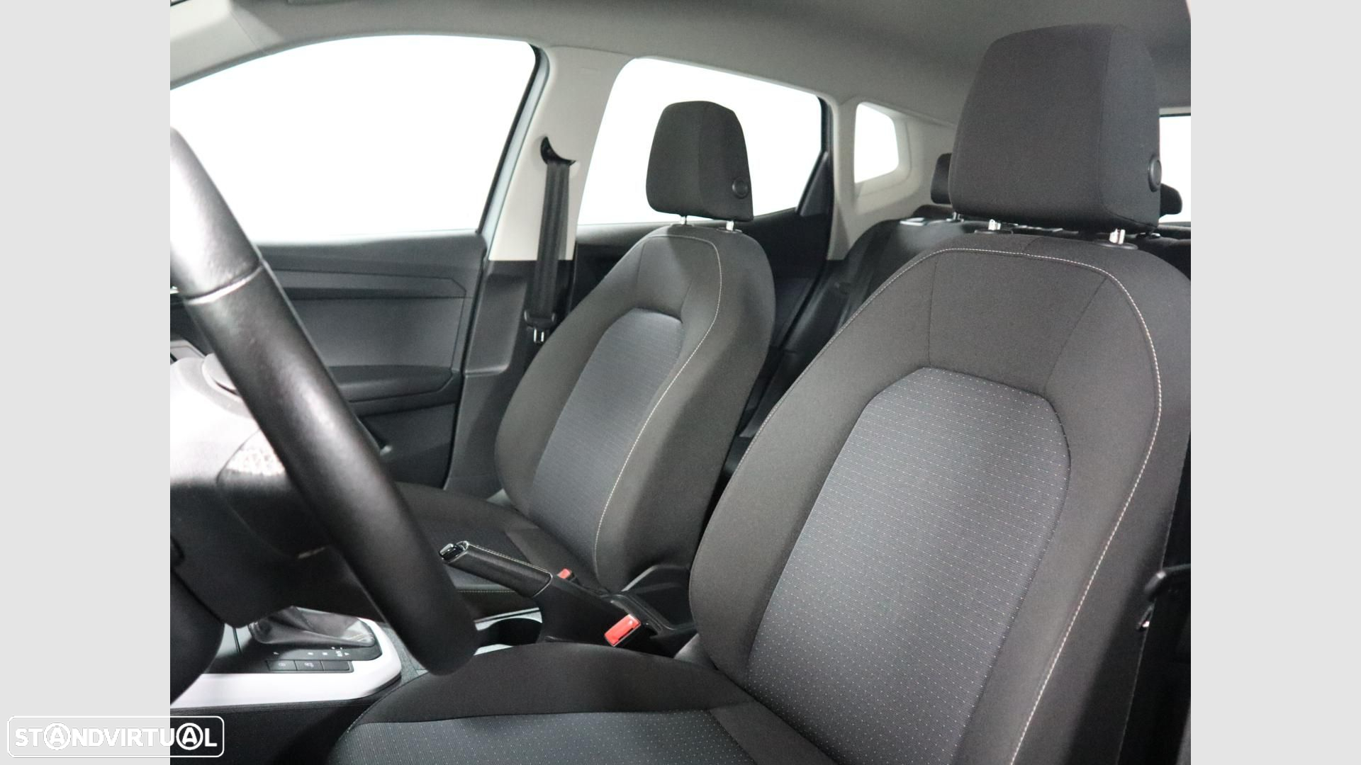 SEAT Arona 1.0 TSI Style DSG - 4