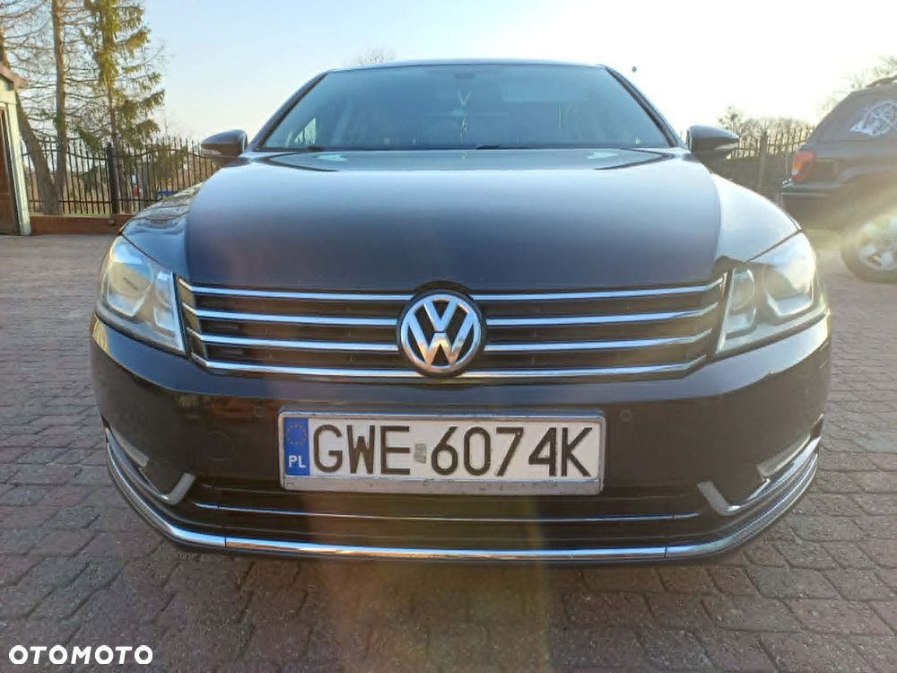 Volkswagen Passat 2.0 TDI Highline DSG - 16