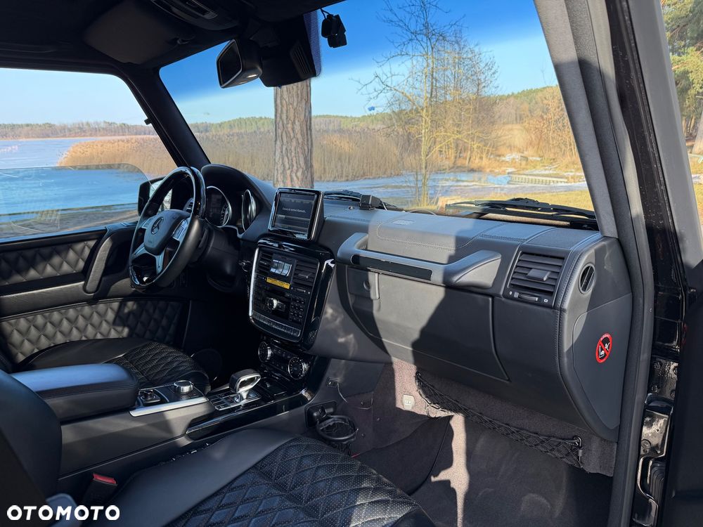 Mercedes-Benz Klasa G 63 AMG AMG SPEEDSHIFT 7G-TRONIC - 22