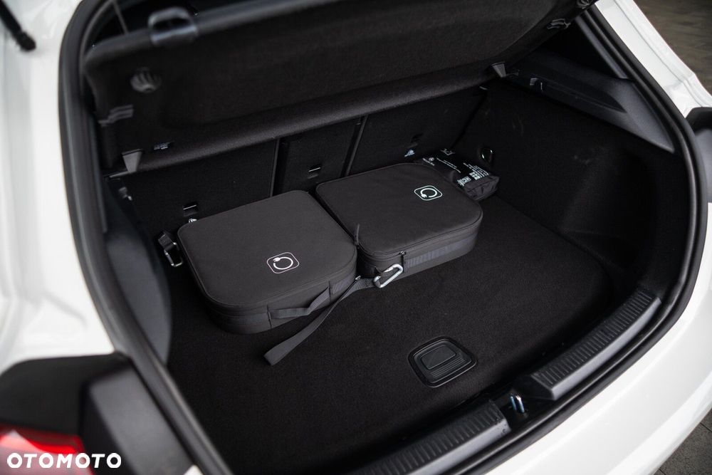 Mercedes-Benz Klasa A 250 e PHEV AMG Line 8G-DCT - 31