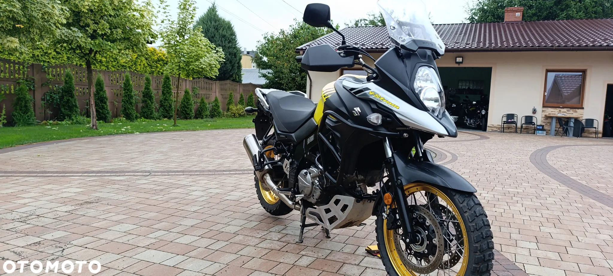 Suzuki V-STROM - 7