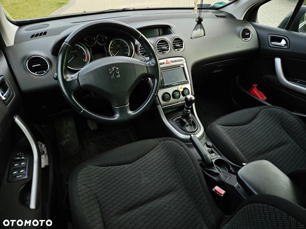 Peugeot 308 HDi FAP 140 Family - 18