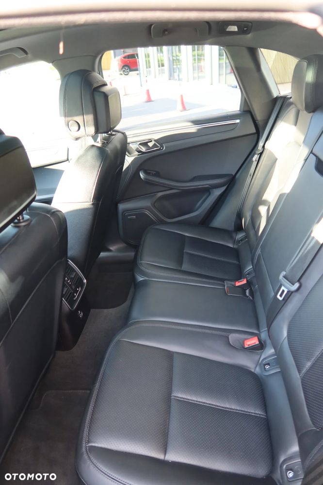 Porsche Macan Standard - 9