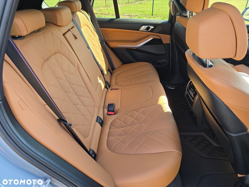 BMW X5 xDrive40d mHEV - 14